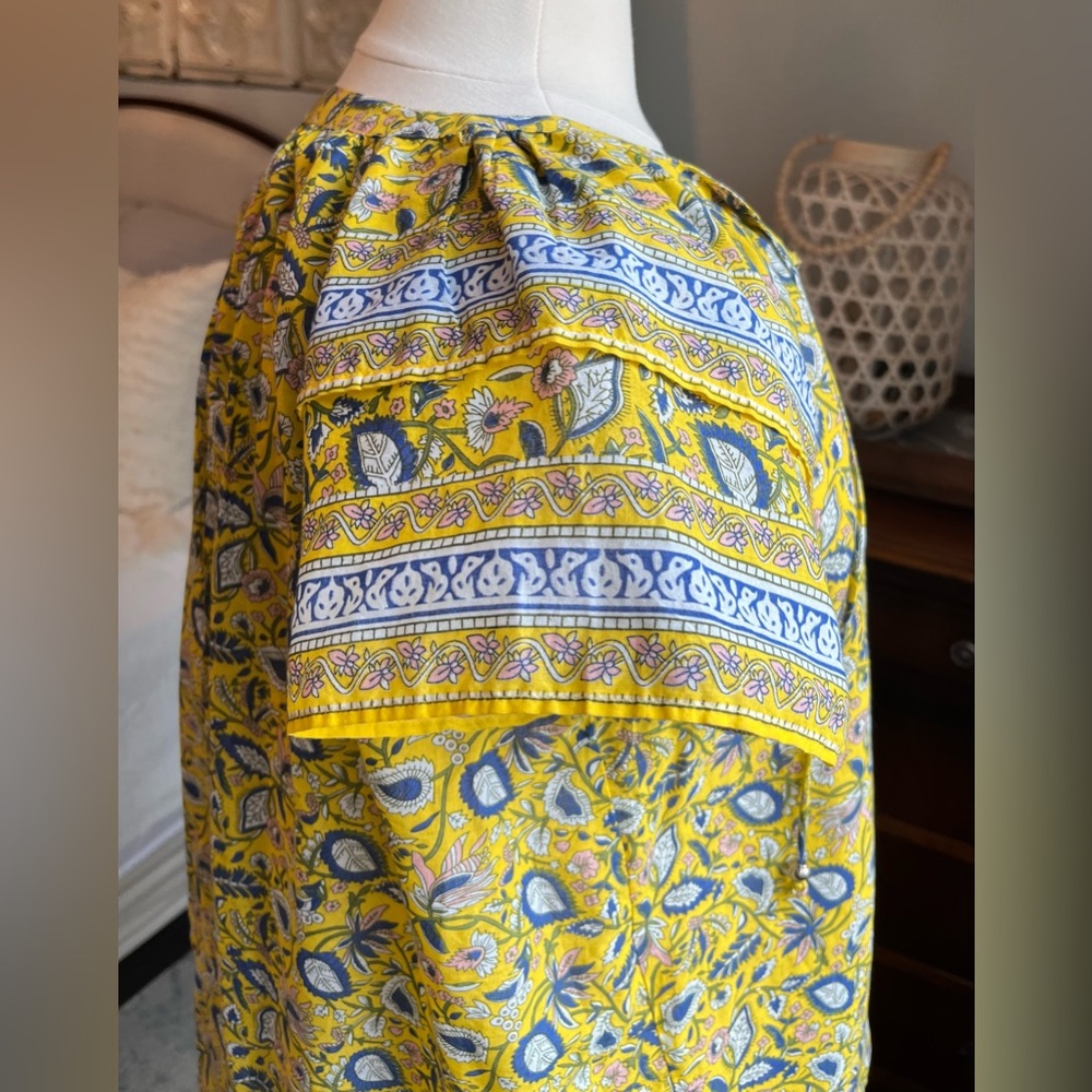 Jennifer & Grace Yellow and Blue Paisley Women's Spring & Summer Top size Large - Picture 3 of 7